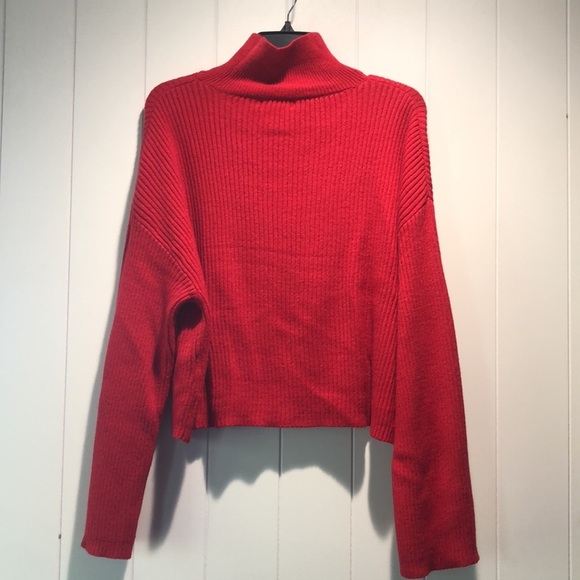 Jessica Simpson true red ribbed knit sweater cropped mocked neck M oversized - Picture 4 of 7